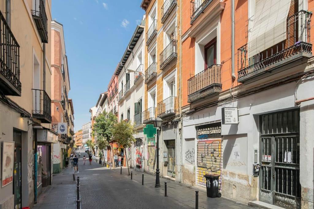 Espiritu Santo, Comodidad Para 2 En Malasana Madrid Eksteriør billede